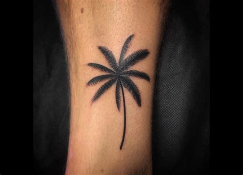 palmera tatuaje|Tatuajes de palmeras: 35 diseños en HD que te。